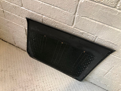 Discovery 4 Window Glass Panel Near Side Rear Land Rover 2009 to 2016