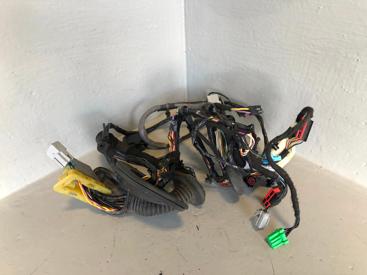 Discovery 4 Door Wiring Loom Off Side Front FH22-14631-ADC L319 Keyless