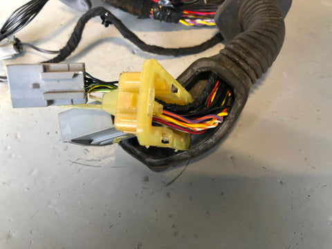Discovery 4 Door Wiring Loom Off Side Front FH22-14631-ADC L319 Keyless