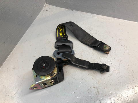 Discovery 2 Seat Belt Off Side Rear 2nd Middle Row Black Land Rover 1998 to 2004