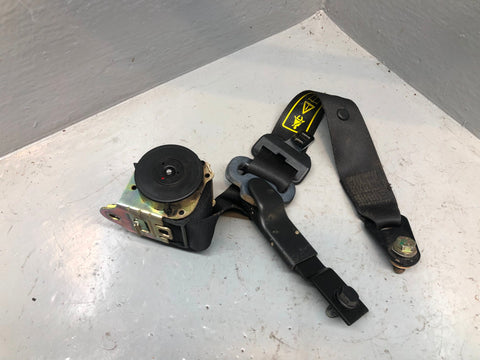 Discovery 2 Seat Belt Off Side Rear 2nd Middle Row Black Land Rover 1998 to 2004