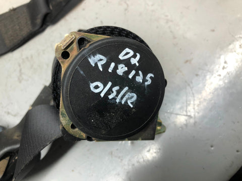 Discovery 2 Seat Belt Off Side Rear 2nd Middle Row Black Land Rover 1998 to 2004