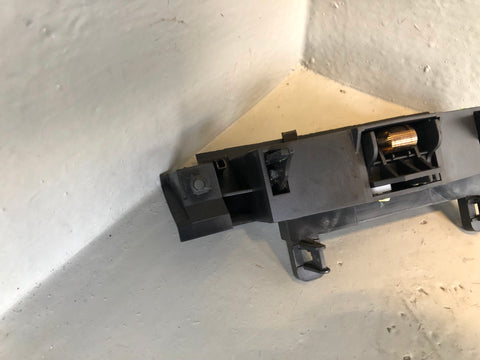 Discovery 4 Ashtray Front Land Rover AH22-048A02-AB 2009 to 2016 K19085