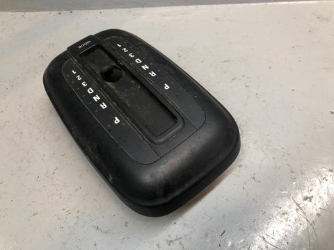 Discovery 2 Gear Selector Surround Automatic TD5 and V8 AWR3700 1998 to 2004