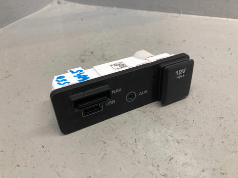Discovery Sport USB AUX Port 12V FK72 19C166 BD 2014 to 2019 L550 Land Rover