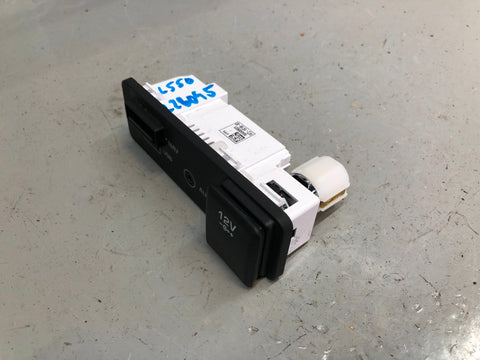 Discovery Sport USB AUX Port 12V FK72 19C166 BD 2014 to 2019 L550 Land Rover