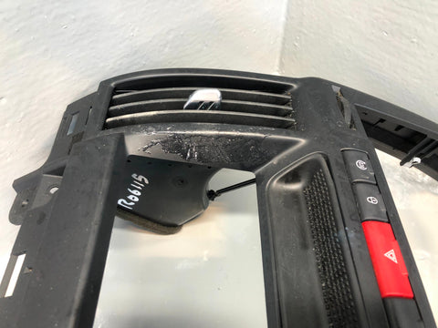 Freelander 2 Centre Dashboard Vents Panel Black Land Rover 2006 to 2011 R06115