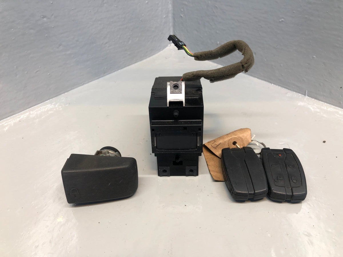Freelander 2 Ignition Barrel with 2 Key Door Lock Land Rover 2006 to 2015 R06115