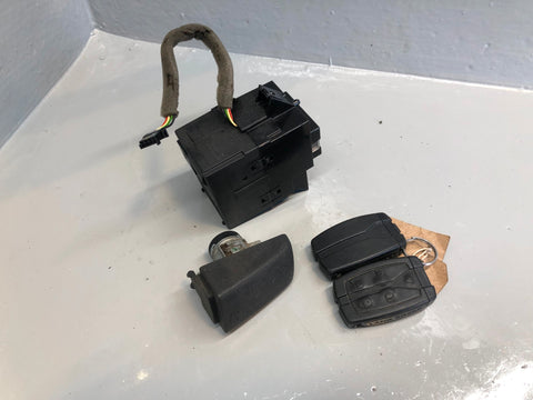 Freelander 2 Ignition Barrel with 2 Key Door Lock Land Rover 2006 to 2015 R06115