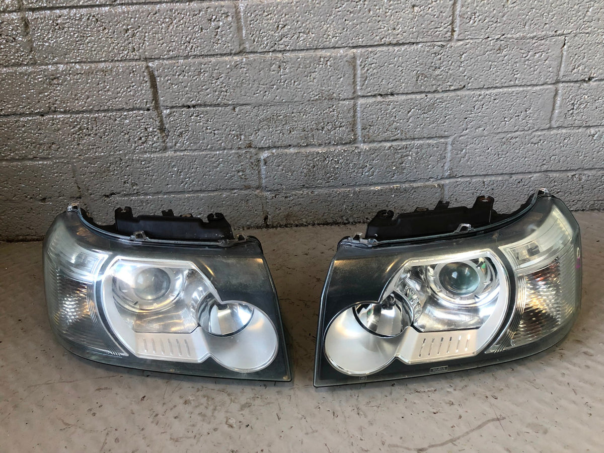 Freelander 2 Headlights Pair Xenon Left and Right Spares 2006 to 2010 Land Rover