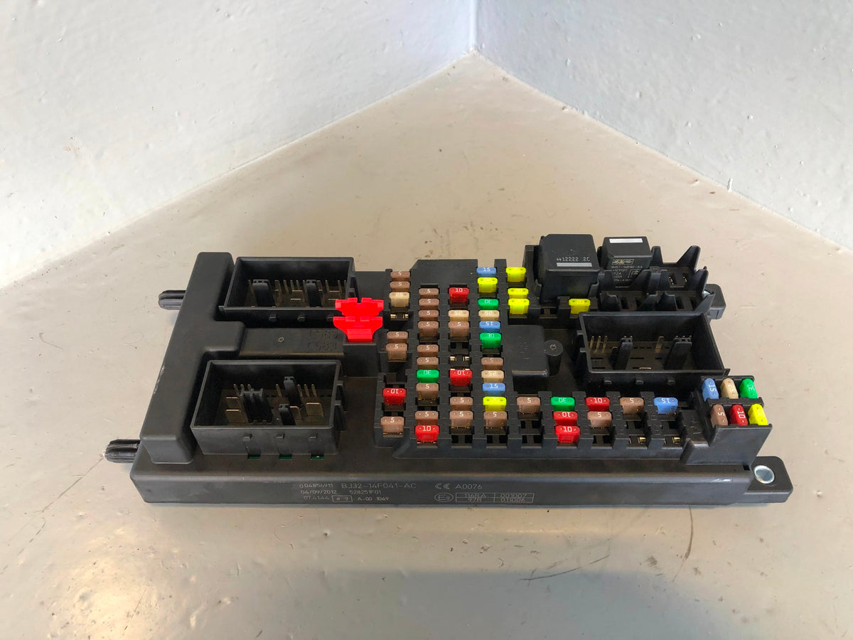 Range Rover Evoque Fuse Box 2.2 SD4 BJ32-14F041-AC L538 2011 to 2015