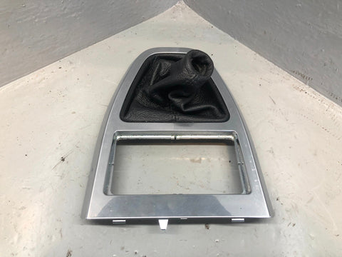 Freelander 2  Gearstick Surround trim with Gear Gaiter Manual Land Rover L11056