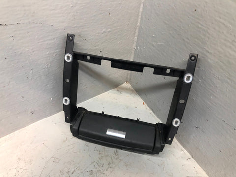 Range Rover L322 Centre Console Aux Out 12v Sockets XVN500090 with Surround