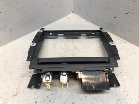 Range Rover L322 Centre Console Aux Out 12v Sockets XVN500090 with Surround