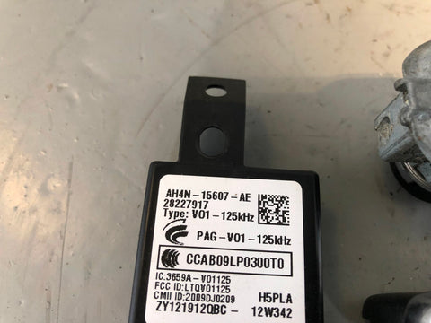 Range Rover Evoque Key Remote and Blade with Door Lock 2011 to 2015 L02095