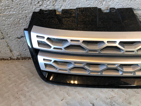 Discovery Sport Grille Front in Black Silver L550 Land Rover 2014 to 2019 L26095