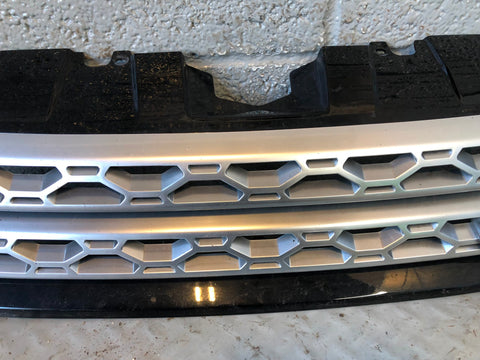 Discovery Sport Grille Front in Black Silver L550 Land Rover 2014 to 2019 L26095