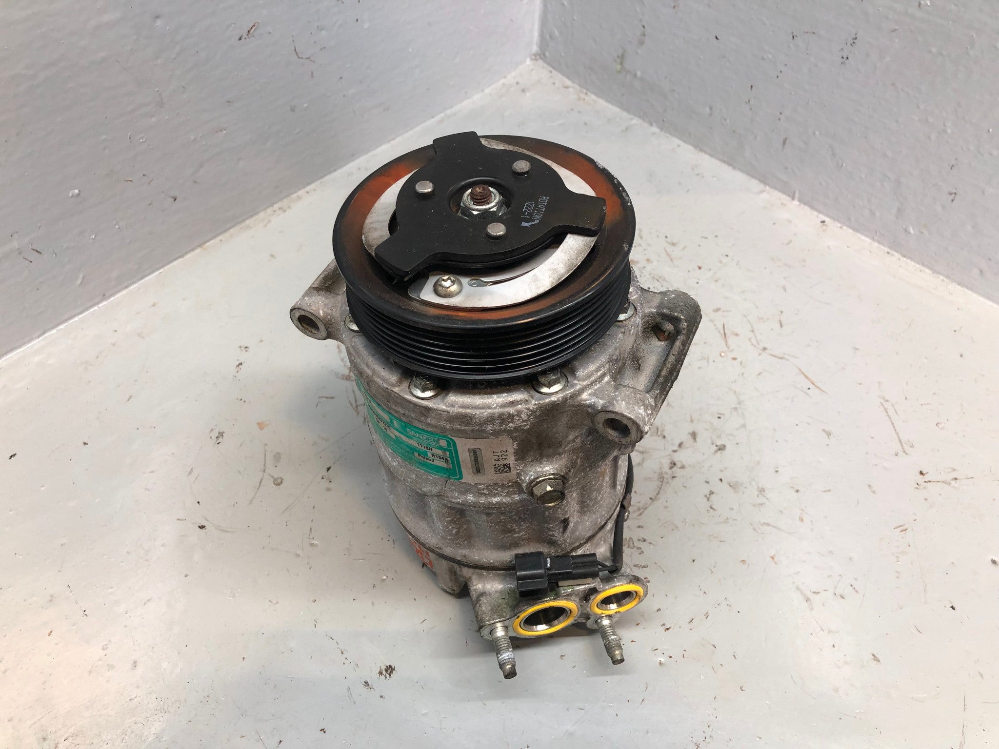 Range Rover Compressor Air Cond Range Rover L322 Air Conditioning Compressor Pump 4.4 TDV8 2010 to 201 ...