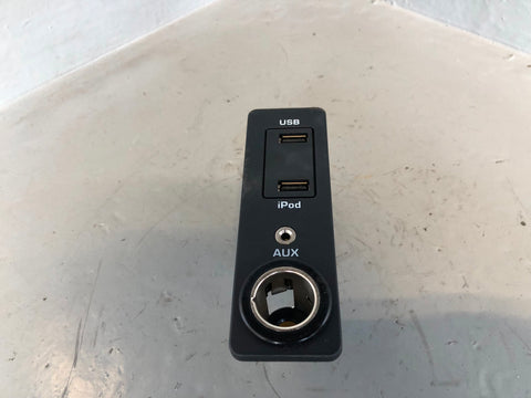 Range Rover Evoque Audio USB iPod Port AW9319C166AA L538 2011 to 2018
