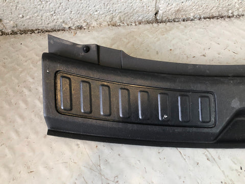 Discovery Sport Tailgate Shut Trim Panel FK72 113A10AC8PVJ L550 Land Rover