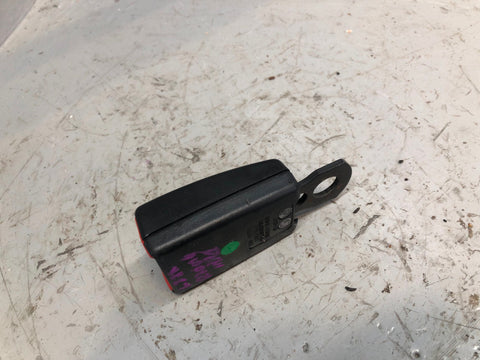 Range Rover L322 Seat Belt Buckle Clasp Assembly Near Side Rear 2002 to 2009