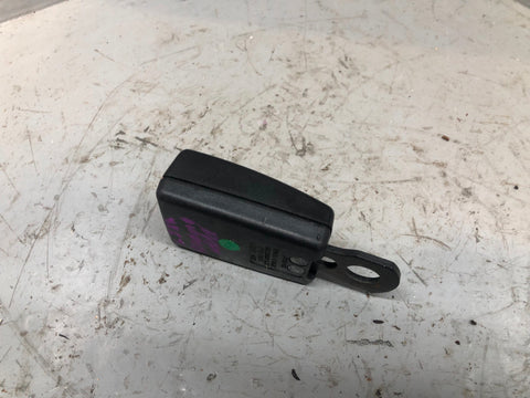 Range Rover L322 Seat Belt Buckle Clasp Assembly Near Side Rear 2002 to 2009