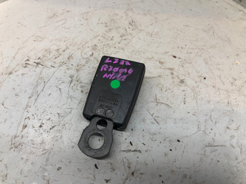 Range Rover L322 Seat Belt Buckle Clasp Assembly Near Side Rear 2002 to 2009