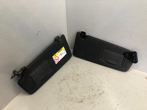 Discovery Sport Sun Visors Illuminated Pair Of in Black L550 Land Rover