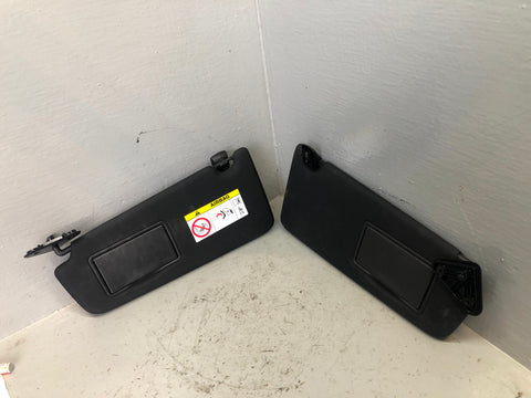 Discovery Sport Sun Visors Illuminated Pair Of in Black L550 Land Rover