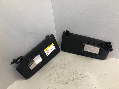 Discovery Sport Sun Visors Illuminated Pair Of in Black L550 Land Rover