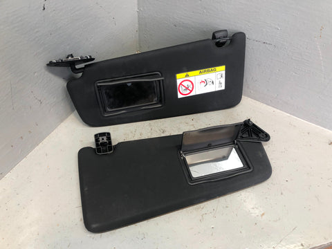 Discovery Sport Sun Visors Illuminated Pair Of in Black L550 Land Rover