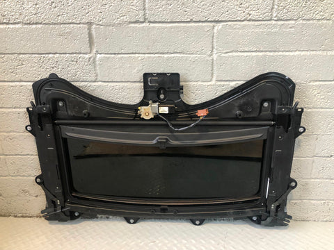 Discovery 3 Sunroof Complete with Motor and Blind Land Rover 2004 to 2009 K05115