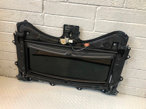 Discovery 3 Sunroof Complete with Motor and Blind Land Rover 2004 to 2009 K05115