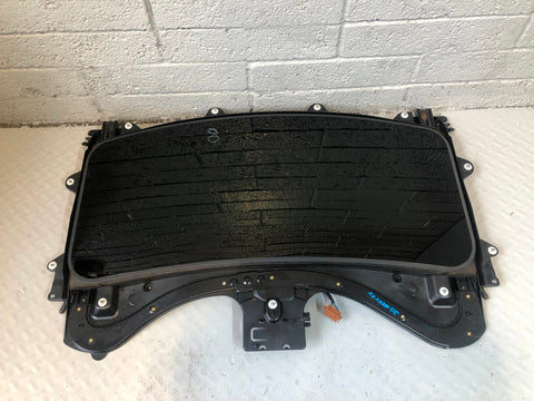 Discovery 3 Sunroof Complete with Motor and Blind Land Rover 2004 to 2009 K05115