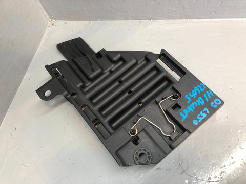 Discovery Sport Headlight Bracket Off Side Right L550 Land Rover 2014 to 2019