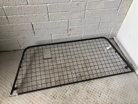 Discovery 2 Dog Guard Cage in Black Land Rover 1998 to 2004 L06085