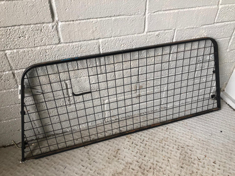Discovery 2 Dog Guard Cage in Black Land Rover 1998 to 2004 L06085