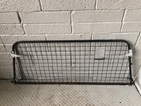 Discovery 2 Dog Guard Cage in Black Land Rover 1998 to 2004 L06085