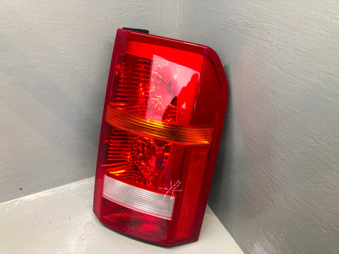 Discovery 3 Tail Light Cluster Off Side Rear XFB000563 2004 to 2009 K05115