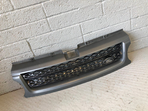 Range Rover Sport Front Grille Facelift in Grey and Silver 2009 to 2013 L31036