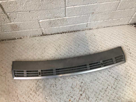 Range Rover L322 Bonnet Grill Under Windscreen 2002 to 2013 L16125