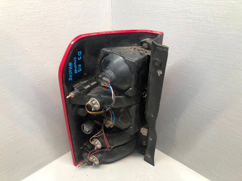 Discovery 3 Tail Light Cluster Off Side Rear XFB000563 2004 to 2009 K05115