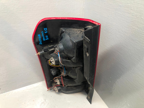 Discovery 3 Tail Light Cluster Off Side Rear XFB000563 2004 to 2009 K05115