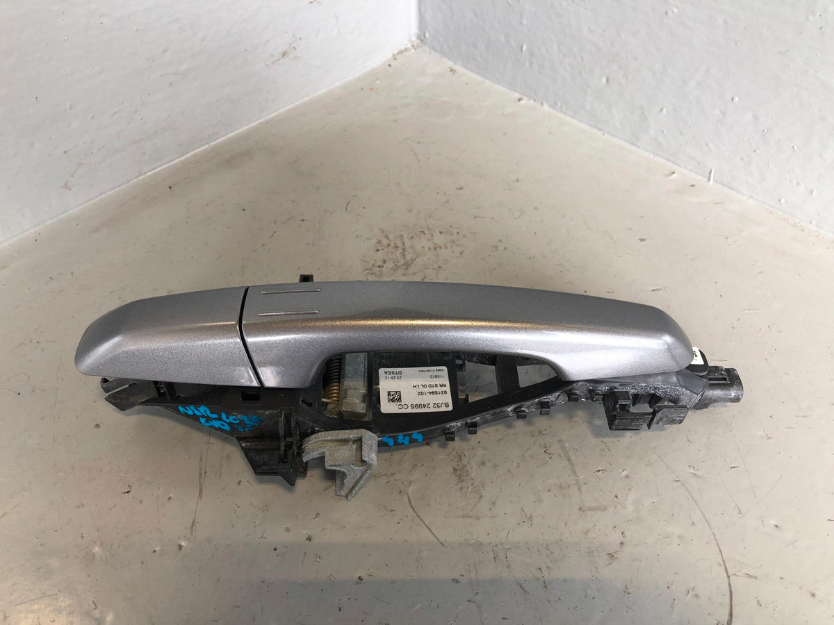 Range Rover Evoque Door Handle Exterior Near Side Rear Orkney Grey L538