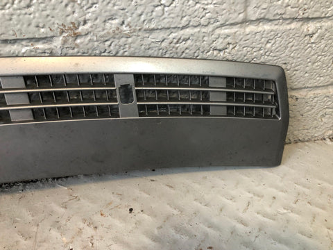 Range Rover L322 Bonnet Grill Under Windscreen 2002 to 2013 L16125