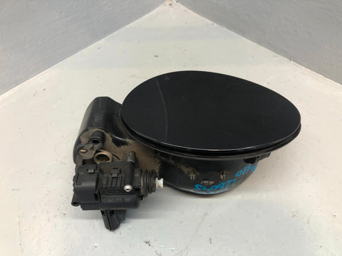 Discovery Sport Fuel Flap with Mechanism Santorini Black L550 Land Rover