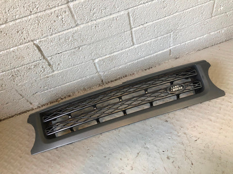Range Rover Sport Front Grille Facelift in Grey and Silver 2009 to 2013 L31036