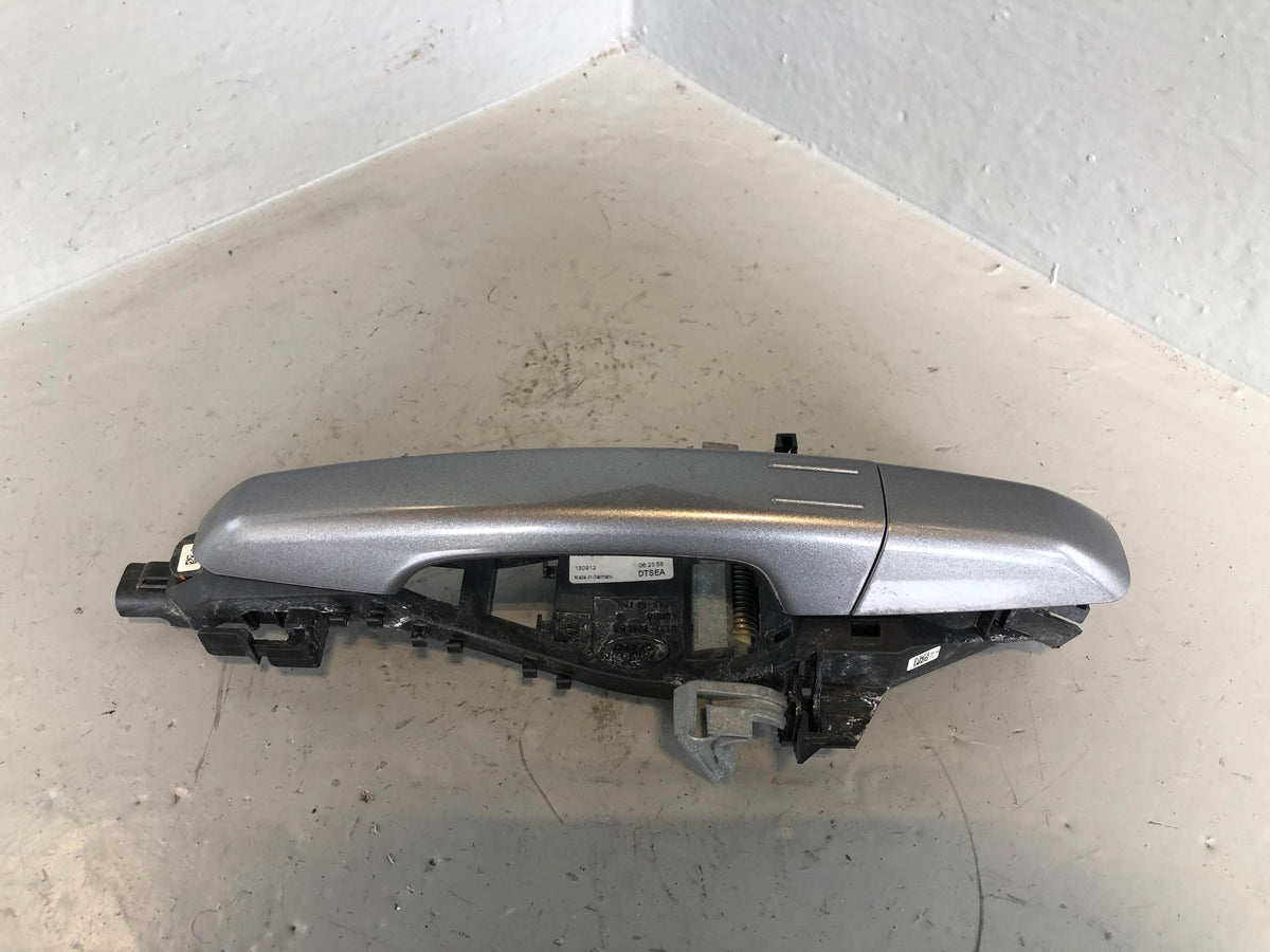 Range Rover Evoque Door Handle Exterior Off Side Front Orkney Grey L538