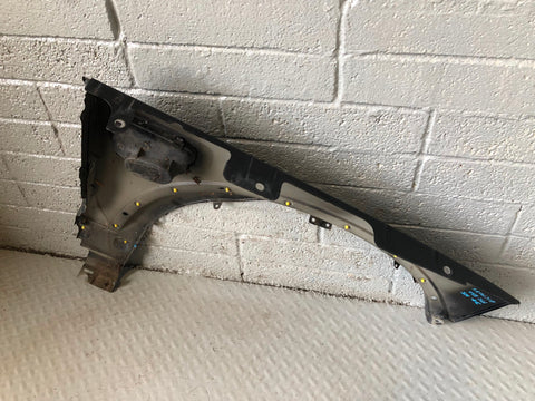Discovery 4 Front Wing Near Side Santorini Black LRC 820 2009 to 2016 K19085