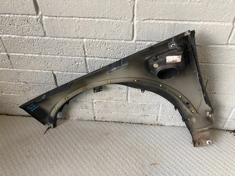 Discovery 4 Front Wing Off Side Santorini Black LRC 820 2009 to 2016 K19085